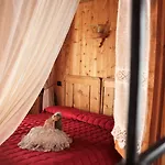 Готель Rina