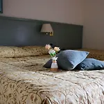 호텔 Rina 3*